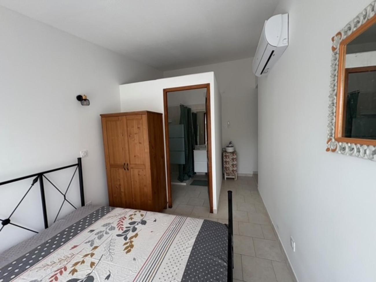 סרביון Villa Tous Conforts Avec Piscine Privee Et Acces Plage מראה חיצוני תמונה