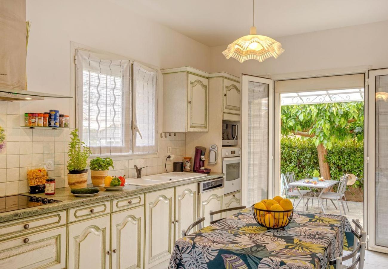 סרביון Villa Tous Conforts Avec Piscine Privee Et Acces Plage מראה חיצוני תמונה